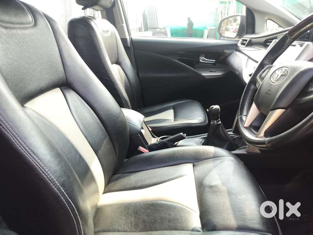 Toyota Innova Crysta