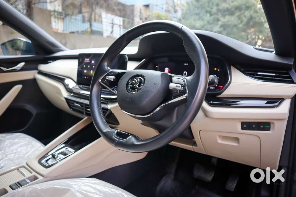 Skoda Octavia 2.0 Style Tsi At, 2022, Petrol