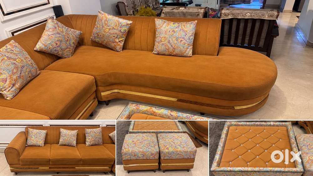 7 Seater Sofa with centr table and 2 puffy