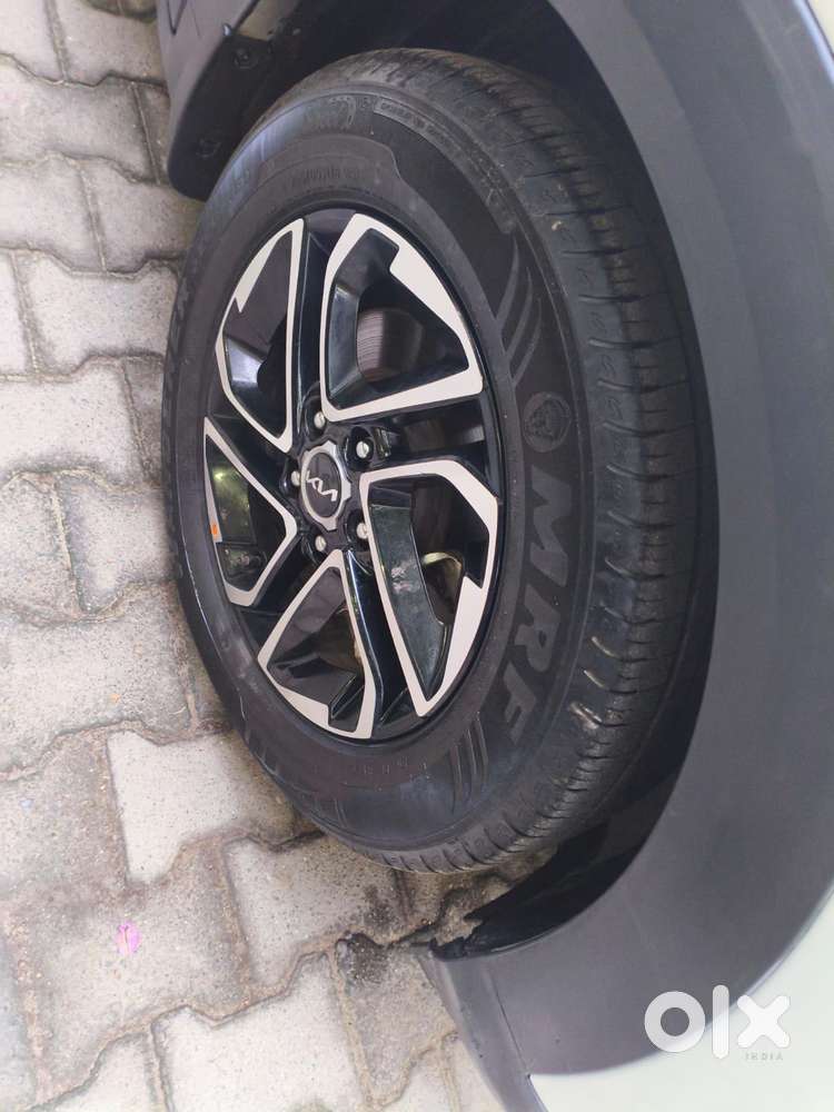 Kia Carens 1.5 Luxury Plus Turbo Dct 7 Str, 2023, Petrol