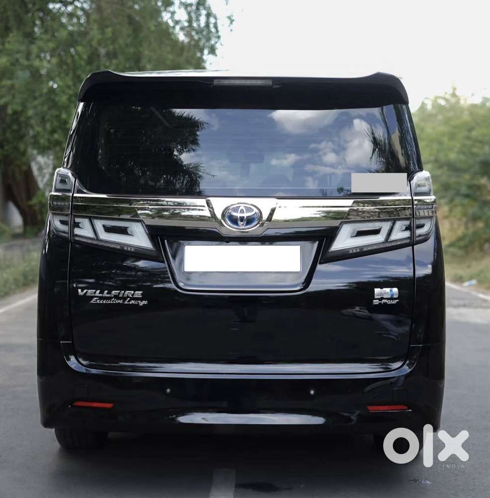 Toyota Vellfire 2.5 Executive Lounge, 2020, Petrol