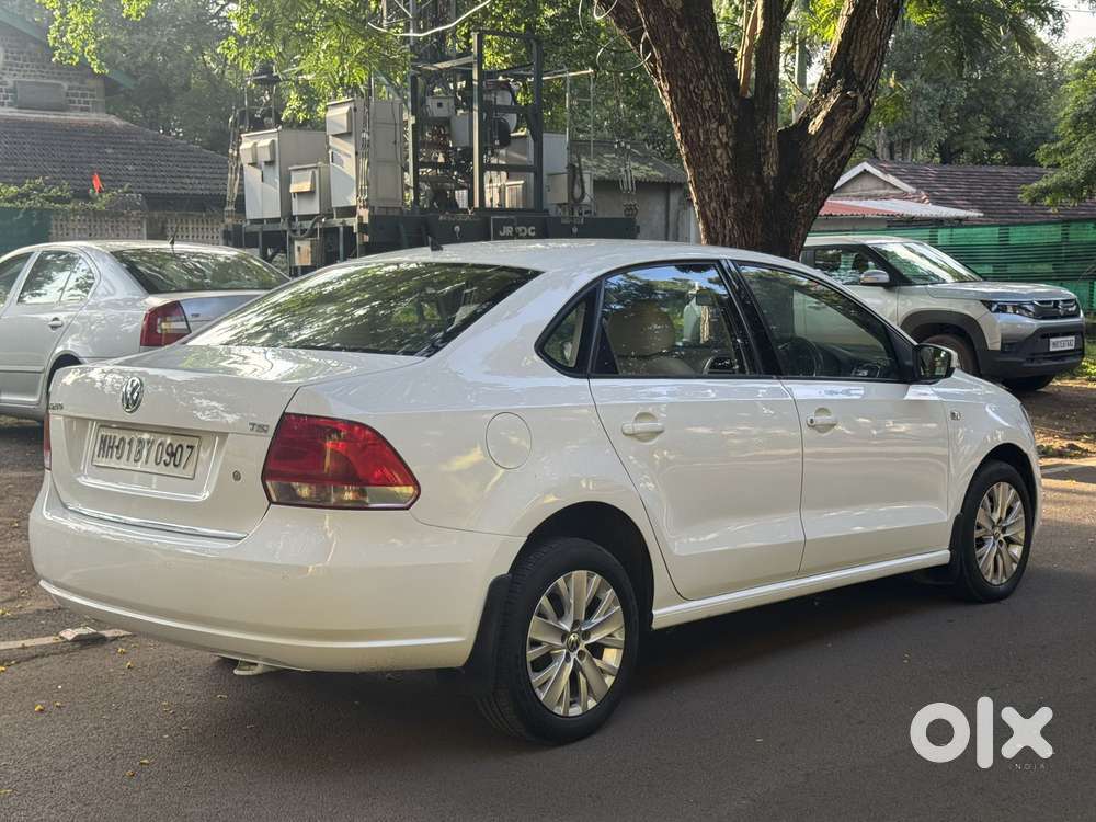 Volkswagen Vento 1.2 Tsi Highline At, 2015, Petrol