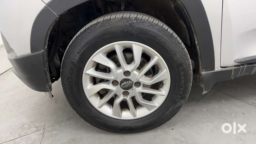 Mahindra Kuv 100 2016-2017 Mfalcon G80 K8, 2016, Petrol