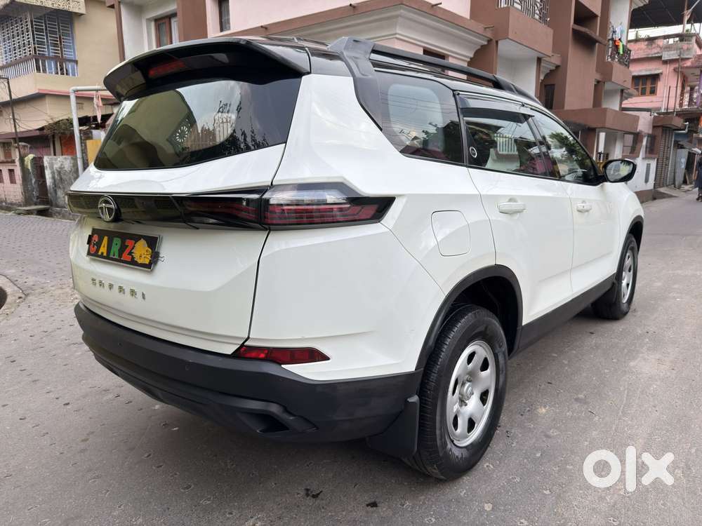 Tata Safari Pure, 2023, Diesel
