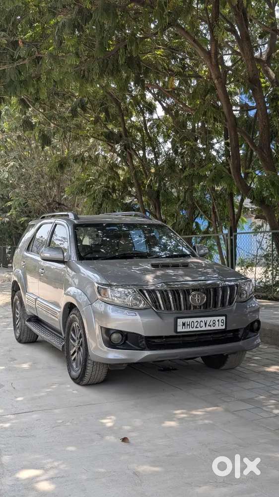 Toyota Fortuner 2012