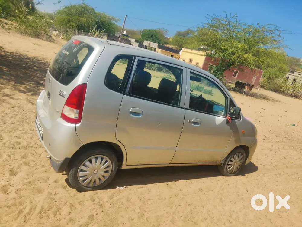 अच्छी कंडीशन है और पेट्रोल इंजन है