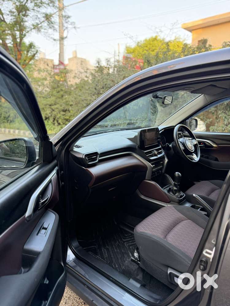 Maruti Suzuki Grand Vitara 1.5 Delta Cng, 2024, Petrol