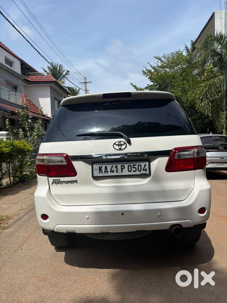 Toyota Fortuner 3.0 4x4 Manual, 2011, Diesel