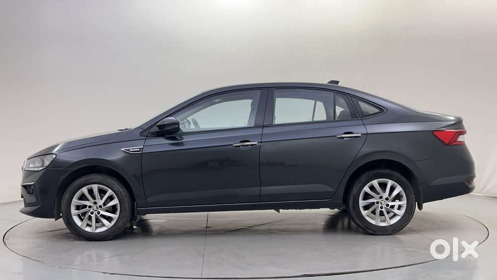 Skoda Slavia Ambition 1.0l Tsi Mt, 2022, Petrol