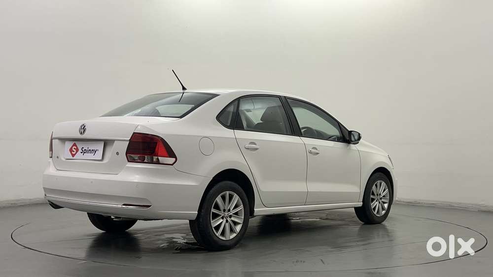 Volkswagen Vento 1.6 Highline, 2016, Petrol