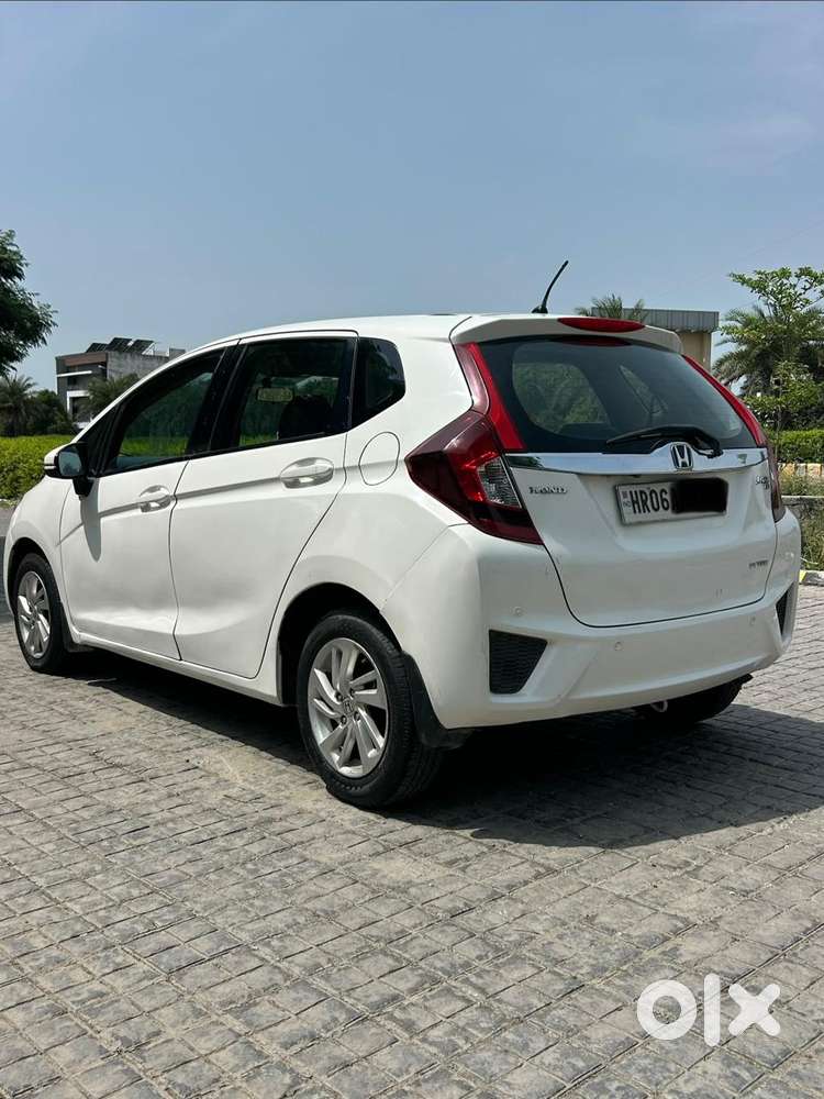Honda Jazz V Automatic, 2016, Petrol