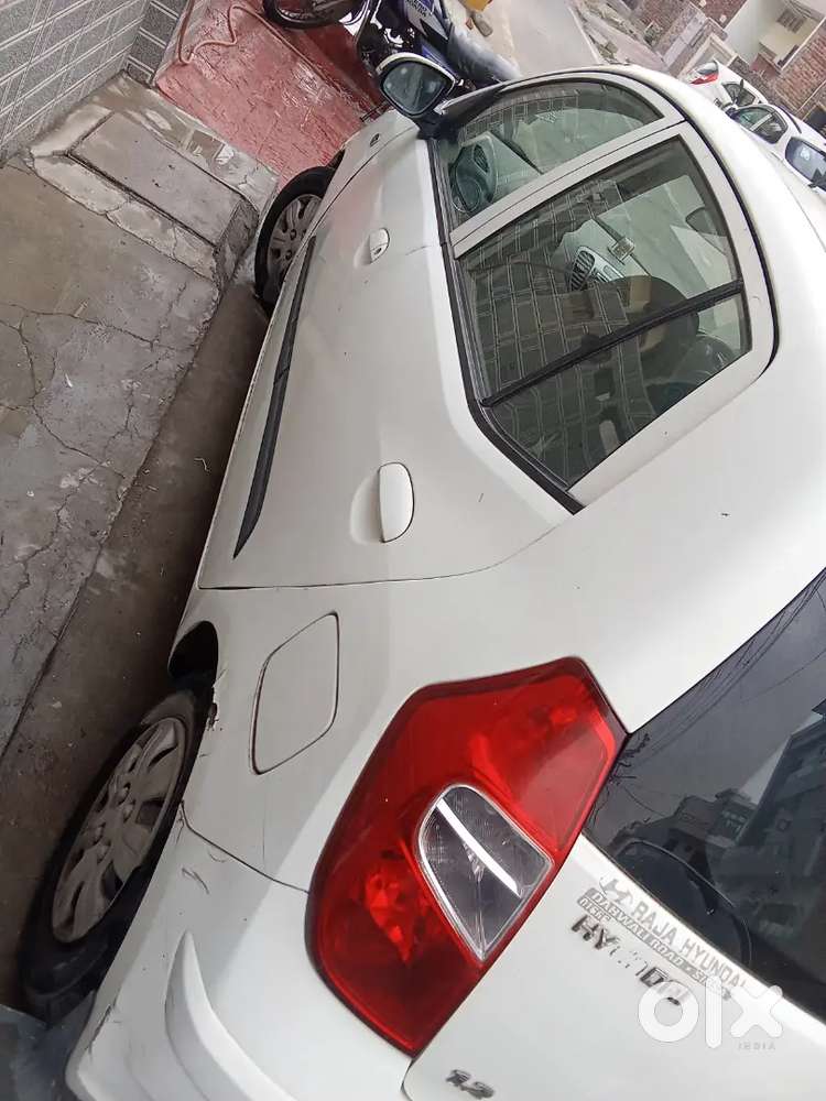 Hyundai I10- 2011- Petrol 78000 Km Driven
