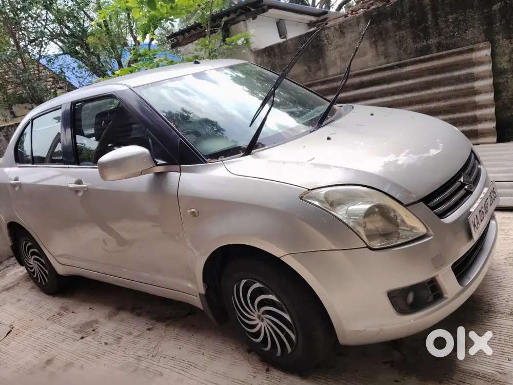 Maruti Suzuki Dzire 2011 Petrol 40000 Km Driven