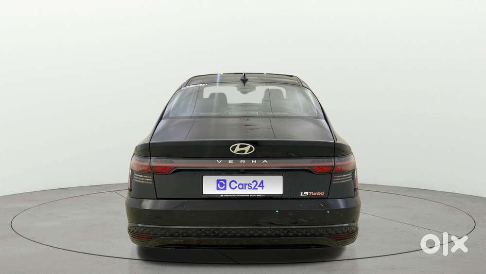 Hyundai Verna Sx (o) 1.5 Turbo Petrol Dct, 2023, Petrol