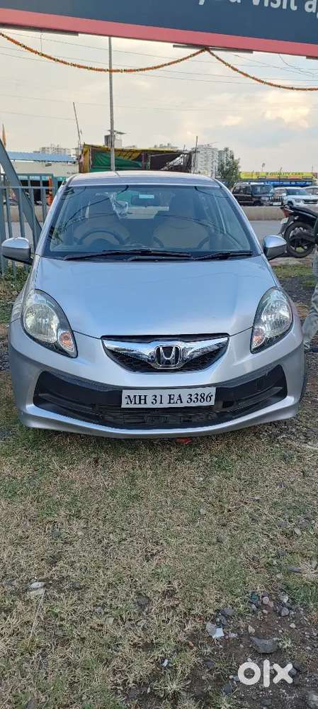 Honda Brio 2012 Petrol Well Maintained