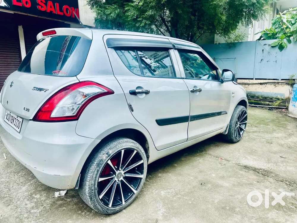 Maruti Suzuki Swift Lxi 2016