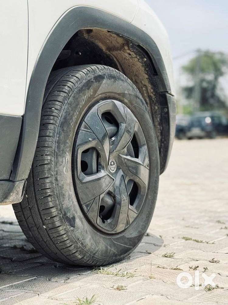 Tata Punch Pure, 2023, Petrol