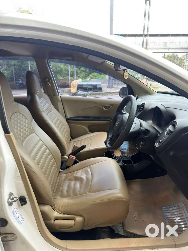 Honda Mobilio 1.5 E I-vtec Mt, 2014, Petrol