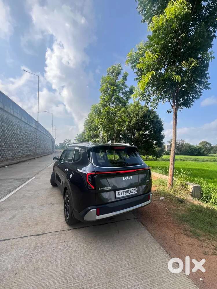 Kia Carens Clavis 2025 Petrol 13500 Km Driven