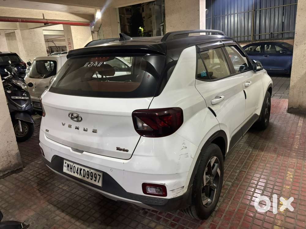 Hyundai Venue Petrol 2019