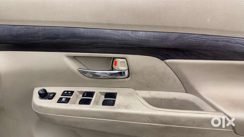 Maruti Suzuki Ertiga Zxi At Petrol, 2022, Petrol