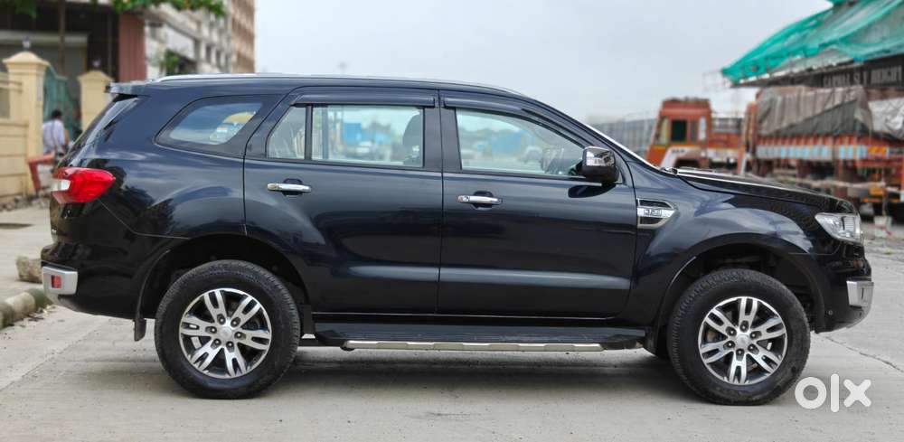 Ford Endeavour 3.2 Titanium 4x4 At, 2016, Diesel