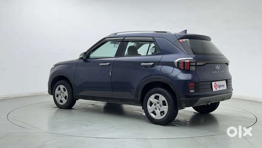 Hyundai Venue 1.2 S (o), 2022, Petrol