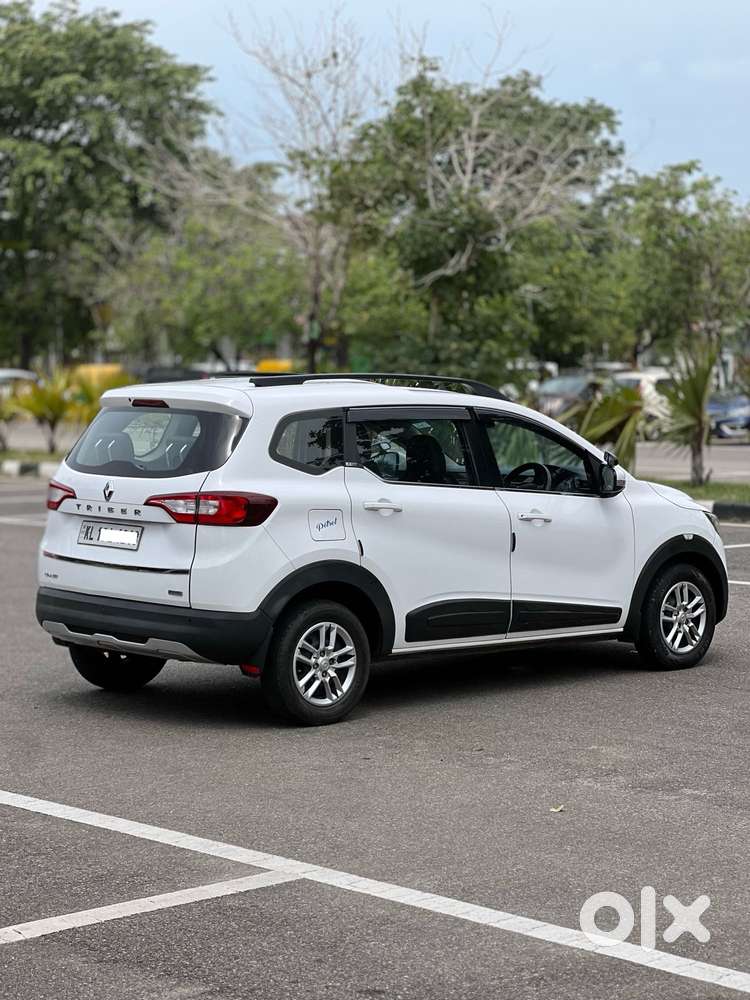 Renault Triber Rxt, 2019, Petrol