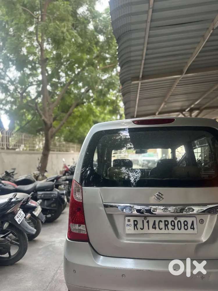 2013 Petrol Manual | 2nd Owner | 95,000 Km | Well Maintained