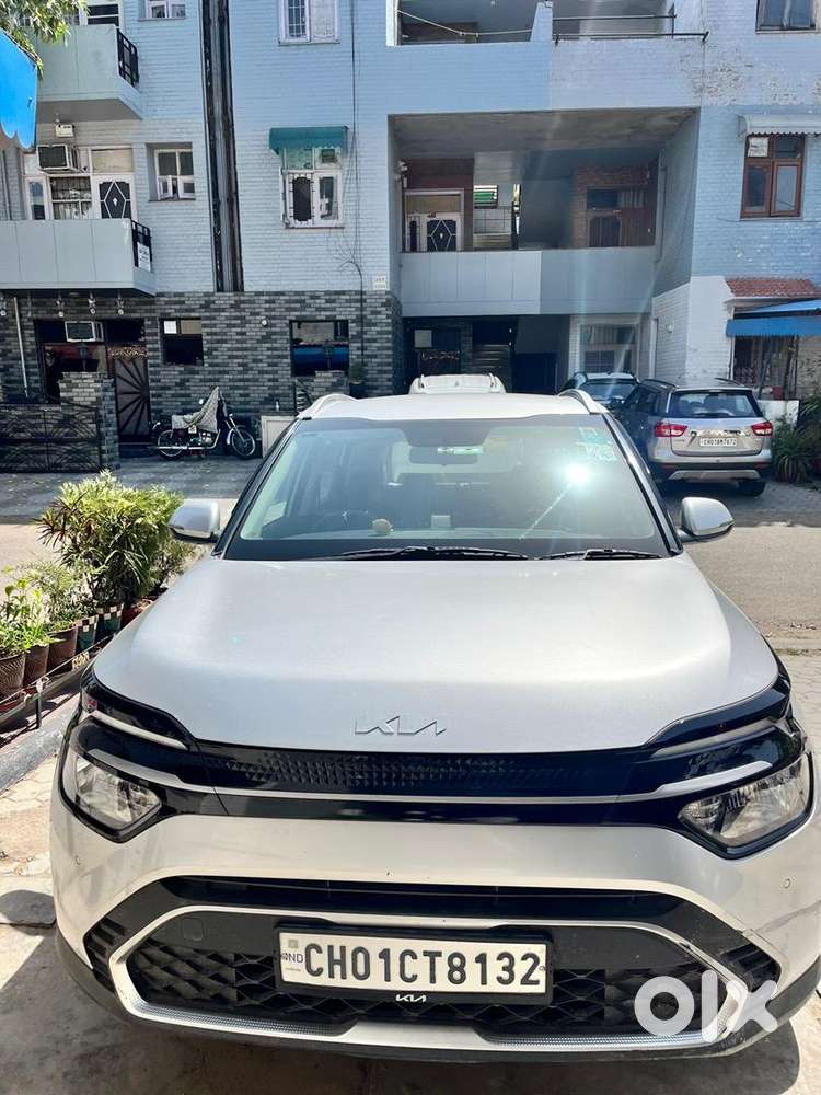 Kia Carens Silver Color Loan Free Car