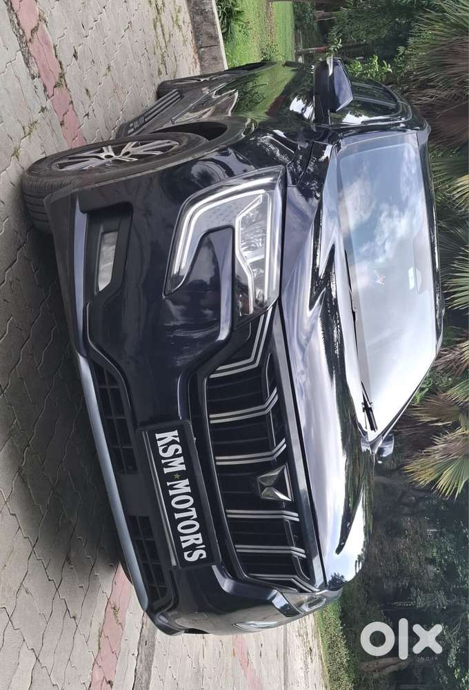 Mahindra Xuv700 2.0 Ax 7 Petrol At Str, 2022, Diesel