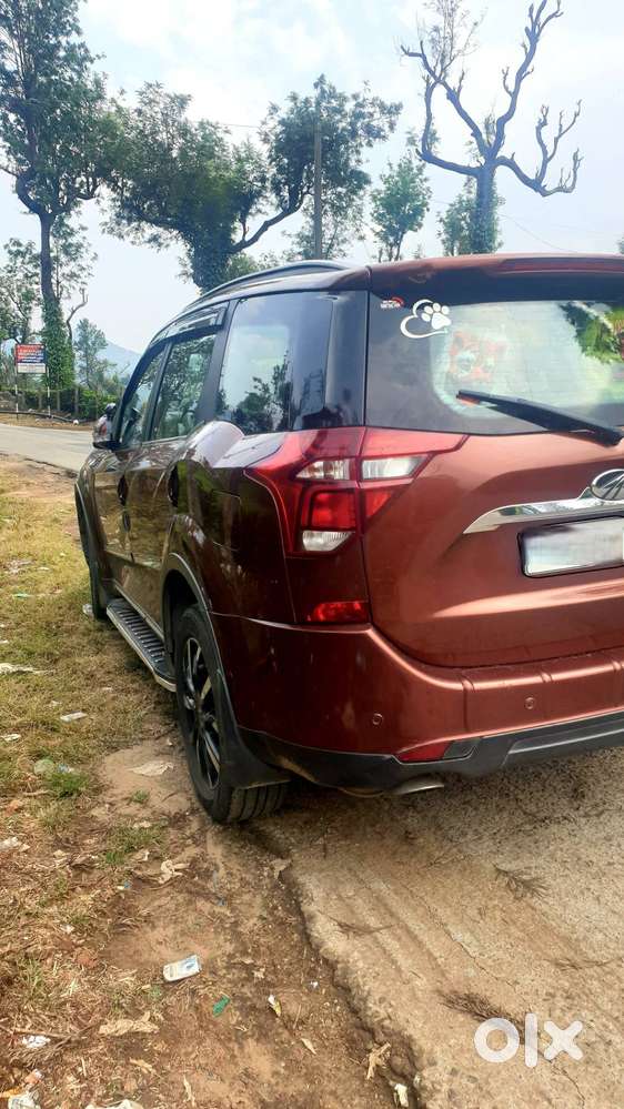 Mahindra Xuv500 W11(o) (mystic Copper)