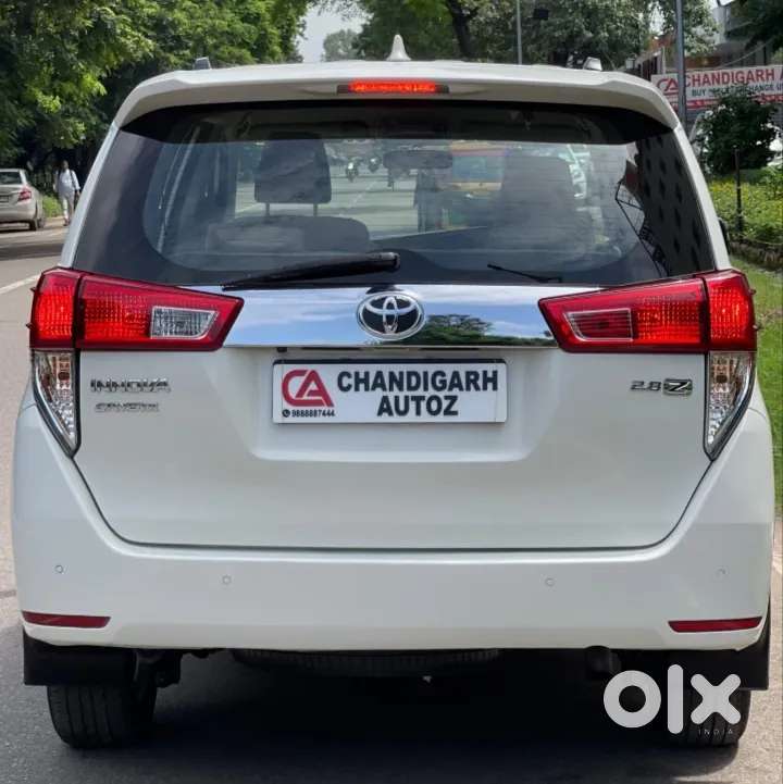 Toyota Innova Crysta 2.8 Zx At 7 Seater, 2019, Diesel