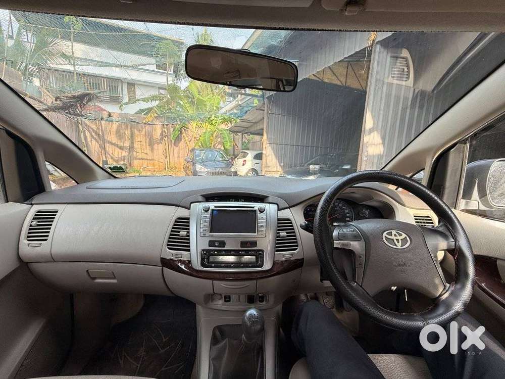 Toyota Innova 2.5 V 7 Str, 2012, Diesel