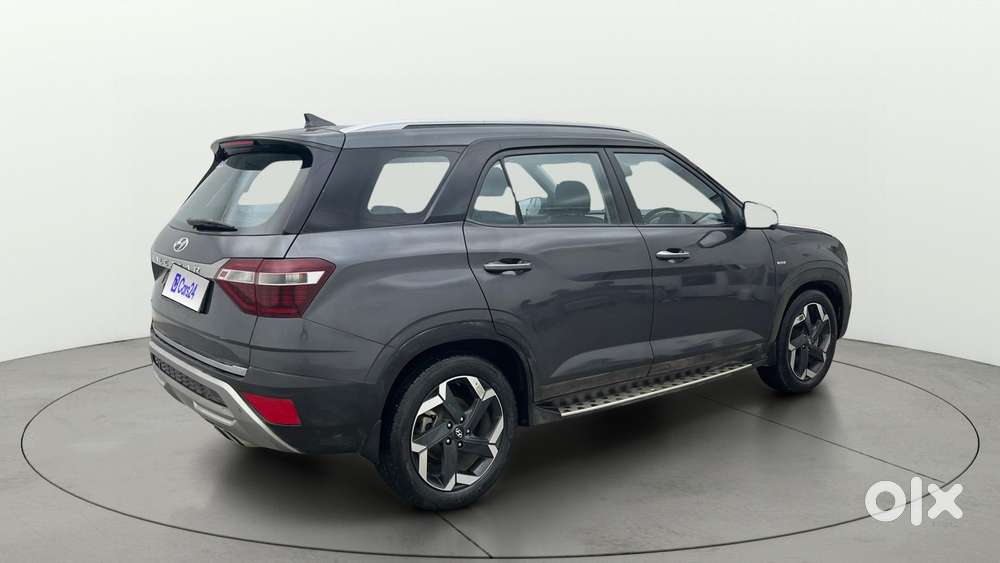 Hyundai Alcazar 2.0 Platinum (O) Petrol AT 7 STR, 2022, Petrol