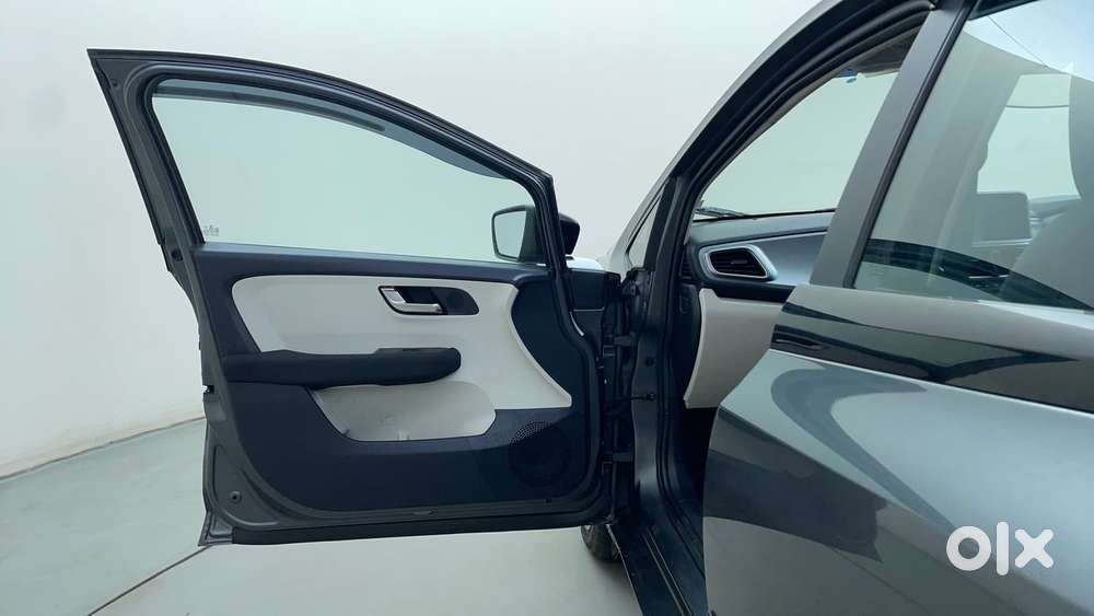 Tata Altroz 1.2 Xz Plus Petrol, 2022, Petrol