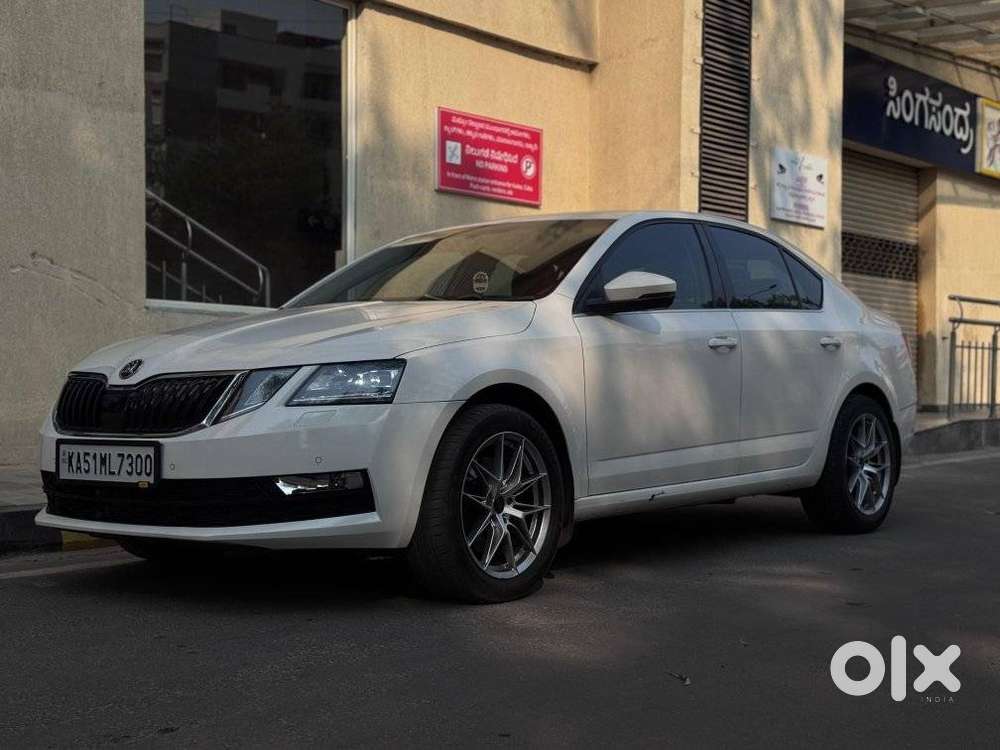 Skoda Octavia Ambition 1.8 Tsi At, 2018, Petrol