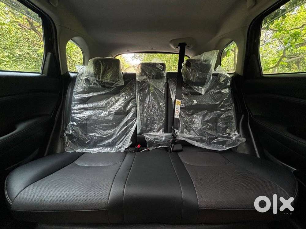Maruti Suzuki Grand Vitara 1.5 Alpha Plus Intelligent Hybrid Ecvt, 2..