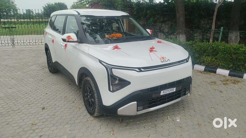 Kia Carens Clavis 2026petrol