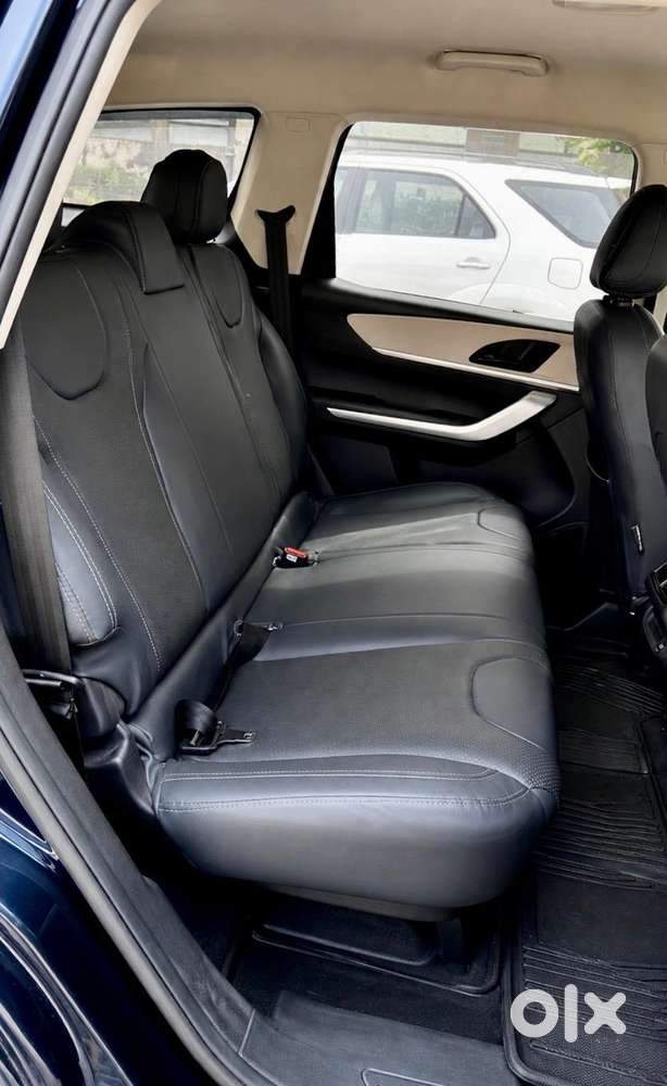 Mahindra Xuv700 Ax 3 Diesel Mt 5 Str (e), 2024, Diesel