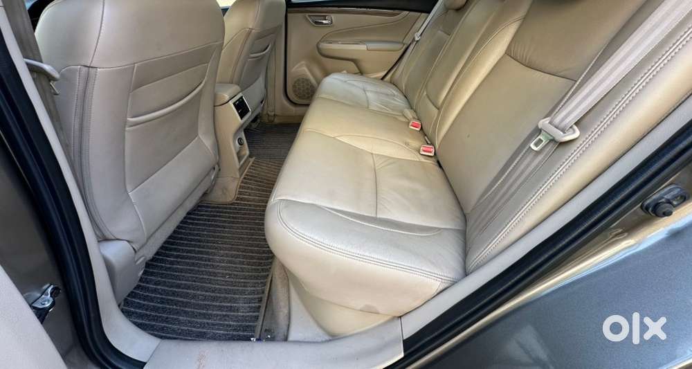 Petrol Ciaz Smart Hybrid Alpha Automatic Gear 1.5 - Top End Model