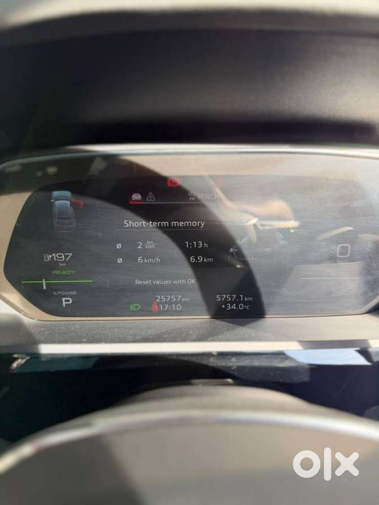 Audi E-tron 55, 2023, Electric