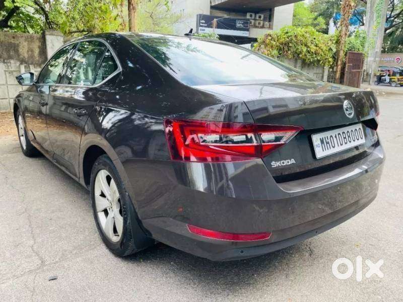 Skoda Superb Style 1.8 Tsi At, 2018, Petrol
