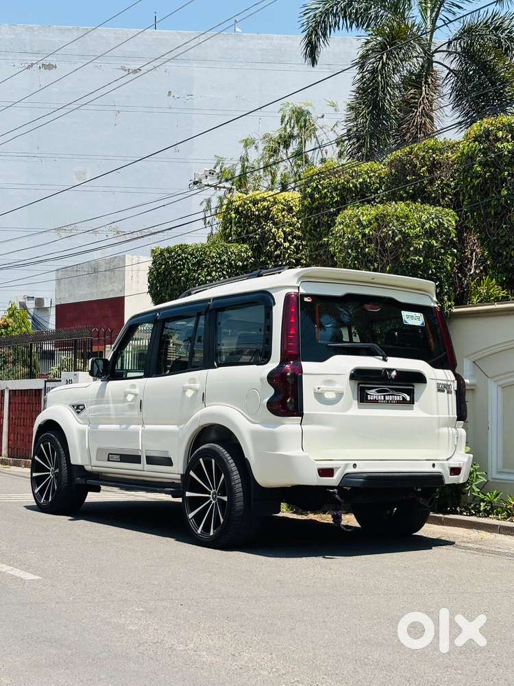 Mahindra Scorpio Classic 2.2 S 11 Mt 7 Str, 2023, Diesel