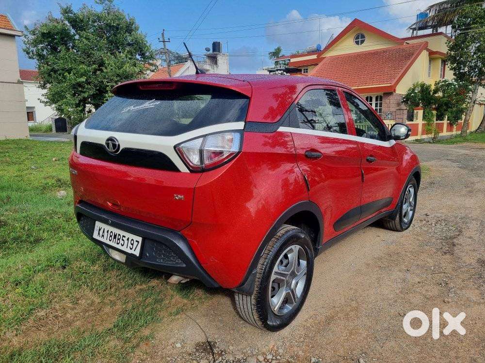 Tata Nexon 1.5 Revotorq Xm (s), 2017, Diesel