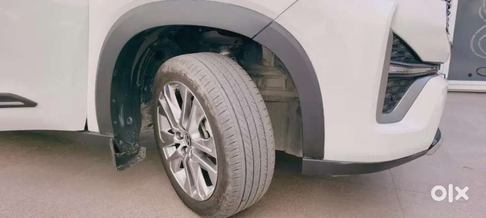 Toyota Innova Hycross 2024 Petrol 45000 Km Driven