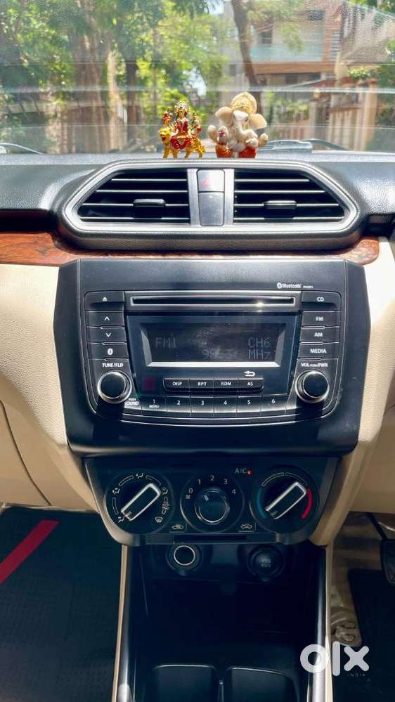 Maruti Suzuki Swift Dzire 1.2 Zxi Bsiv, 2018, Petrol