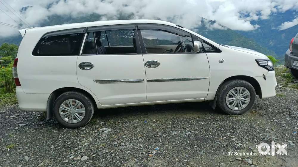 Toyota Innova 2013 Diesel 200000 Km Driven