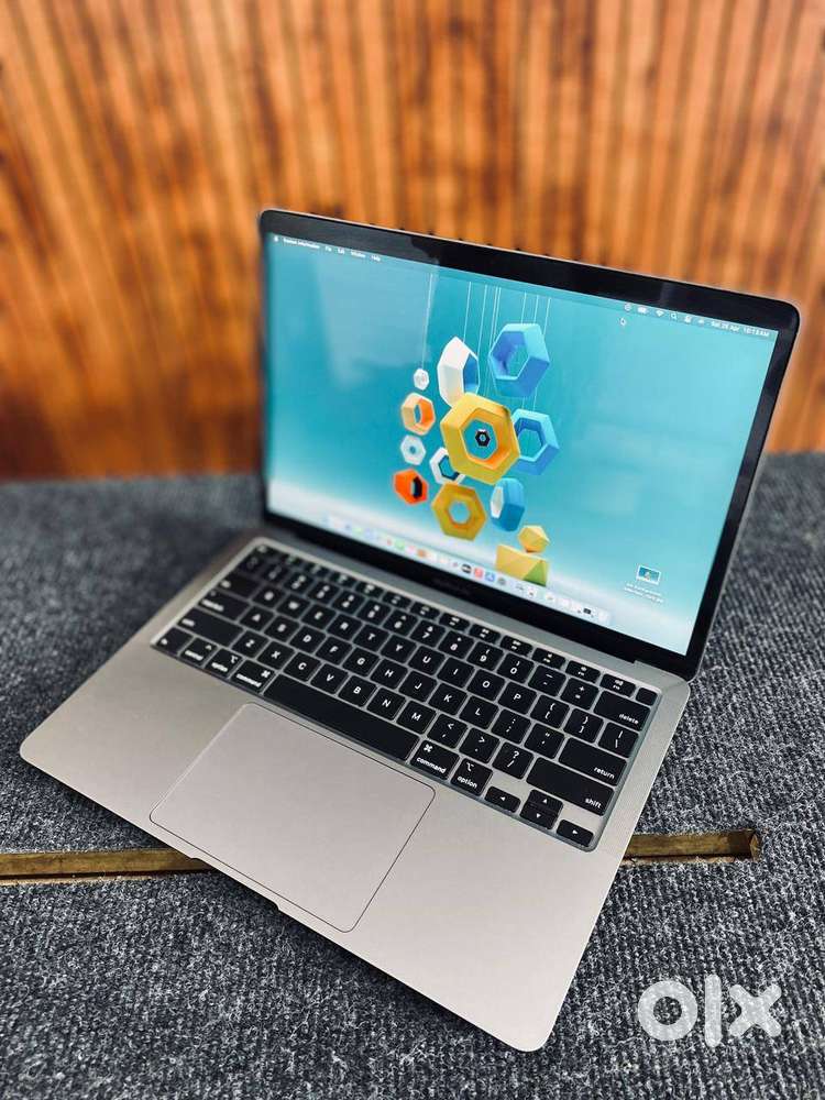 MacBook Air (Retina, 13-inch, 2020) 8 GB Ram/256-ssd - Computer