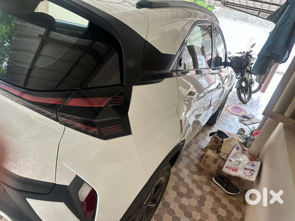 Tata Nexon Creative(+)diesel(amt) 2024 Model